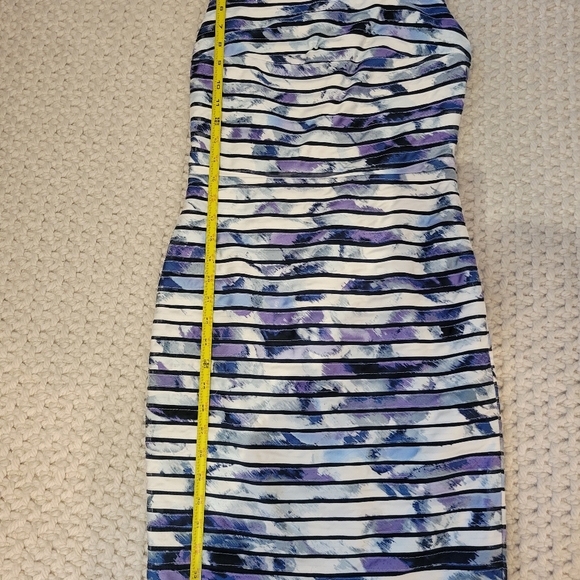 Cache Shift Dress - Picture 5 of 6